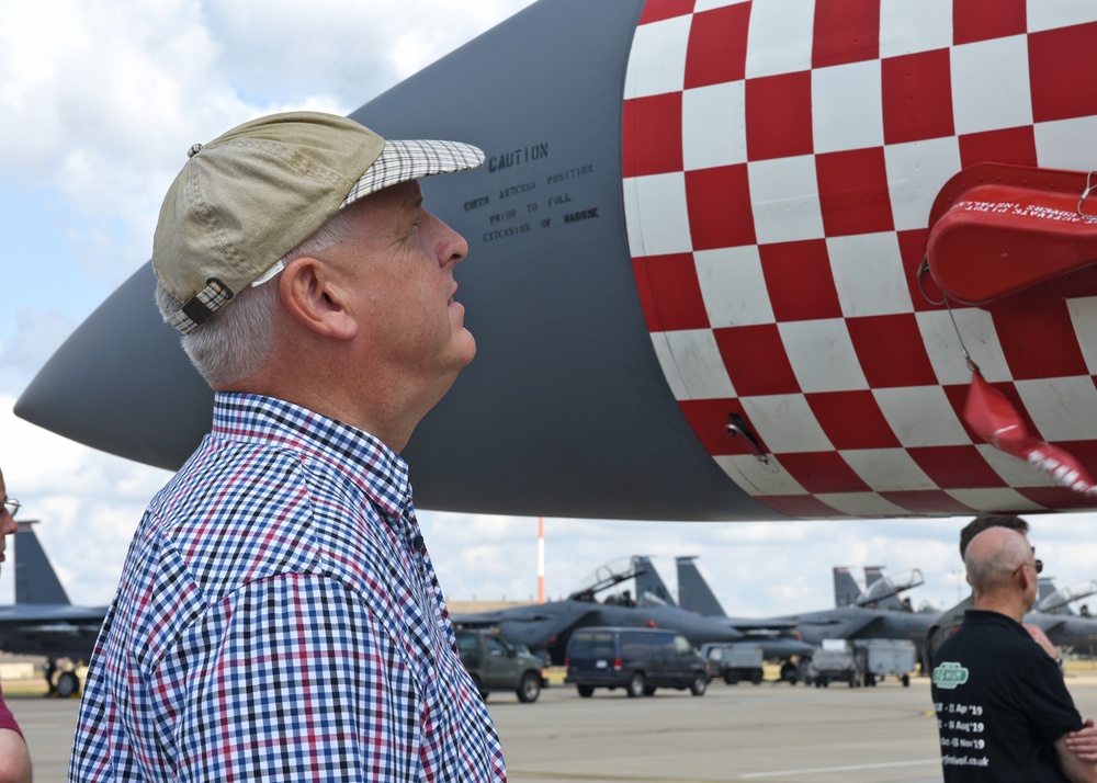 Local Aviation Enthusiasts Tour RAF Lakenheath