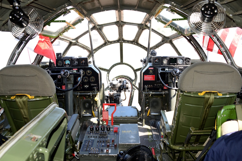 FIFI cockpit