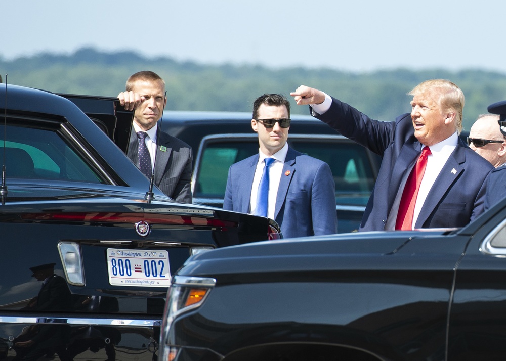 President Trump Lands at Wright-Patterson AFB