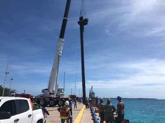UCT 2 Conducts Fender Pile Removal at NSF Diego Garcia