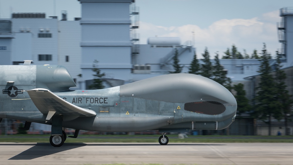 RQ-4 Global Hawk arrives at Yokota Air Base