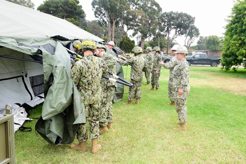 NMCB-3 Seabees Train CECOS Students