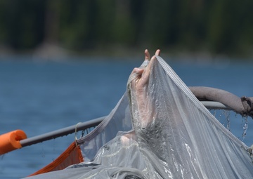 173rd Fighter Wing trains pilots in water survival techniques with the help of SERE instuctors