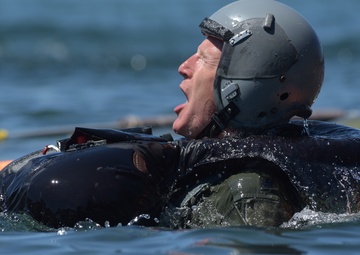 173rd Fighter Wing trains pilots in water survival techniques with the help of SERE instuctors