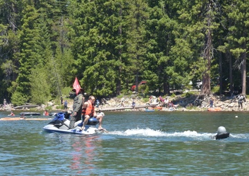 173rd Fighter Wing trains pilots in water survival techniques with the help of SERE instuctors
