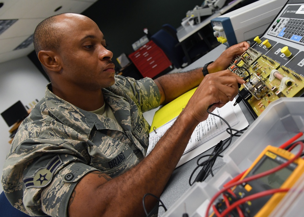 Airman excels in training course