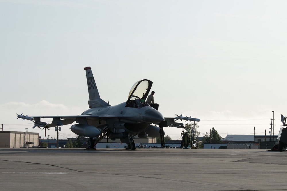 36th AMU launch F-16s at RED FLAG-Alaska 19-3