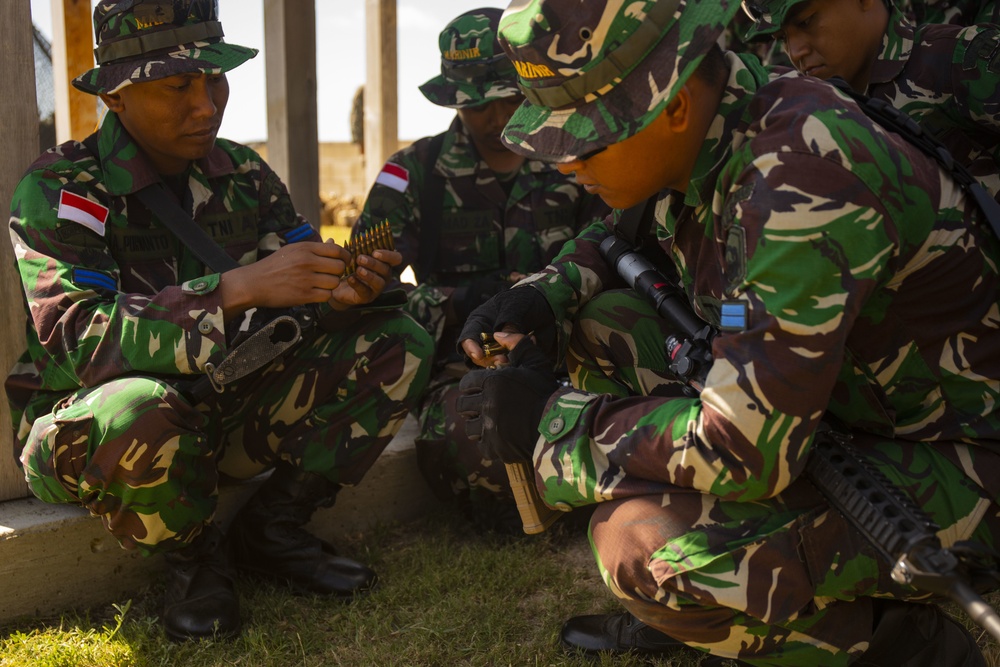 U.S. Marines Training with KOMAR