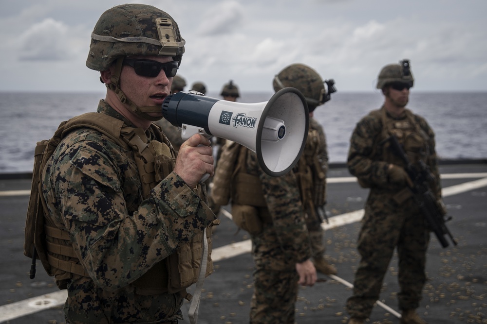 31st MEU Marines execute live-fire range aboard USS Ashland