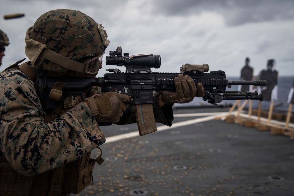 31st MEU Marines execute live-fire range aboard USS Ashland