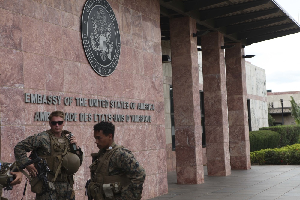 SPMAGTF-CR-AF Rehearses Embassy-reinforcement in Mali