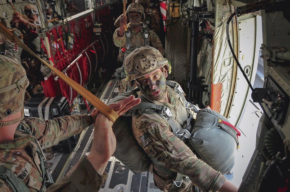 Jumpmaster Conducts Checks