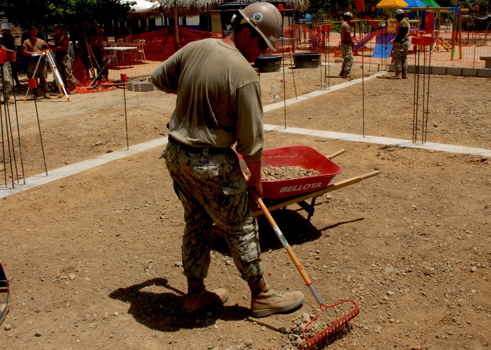 U.S. Navy Builds School for Indigenous Colombians