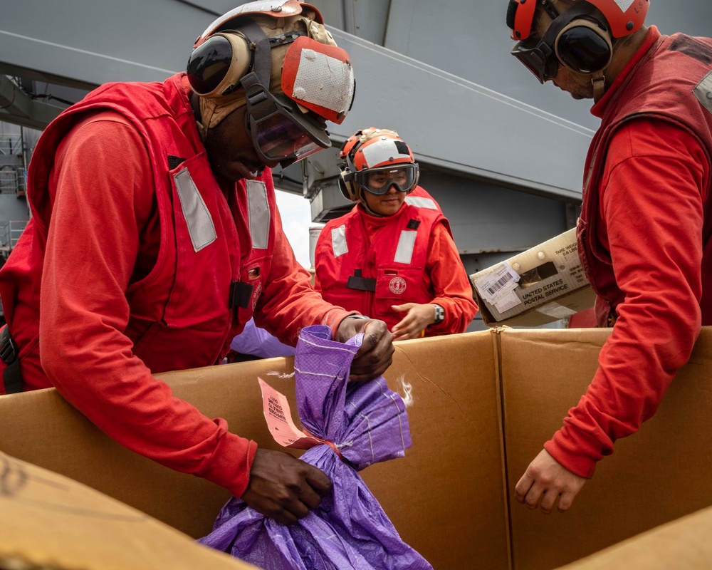 Sailors conduct flight operations aboard USS Ashland