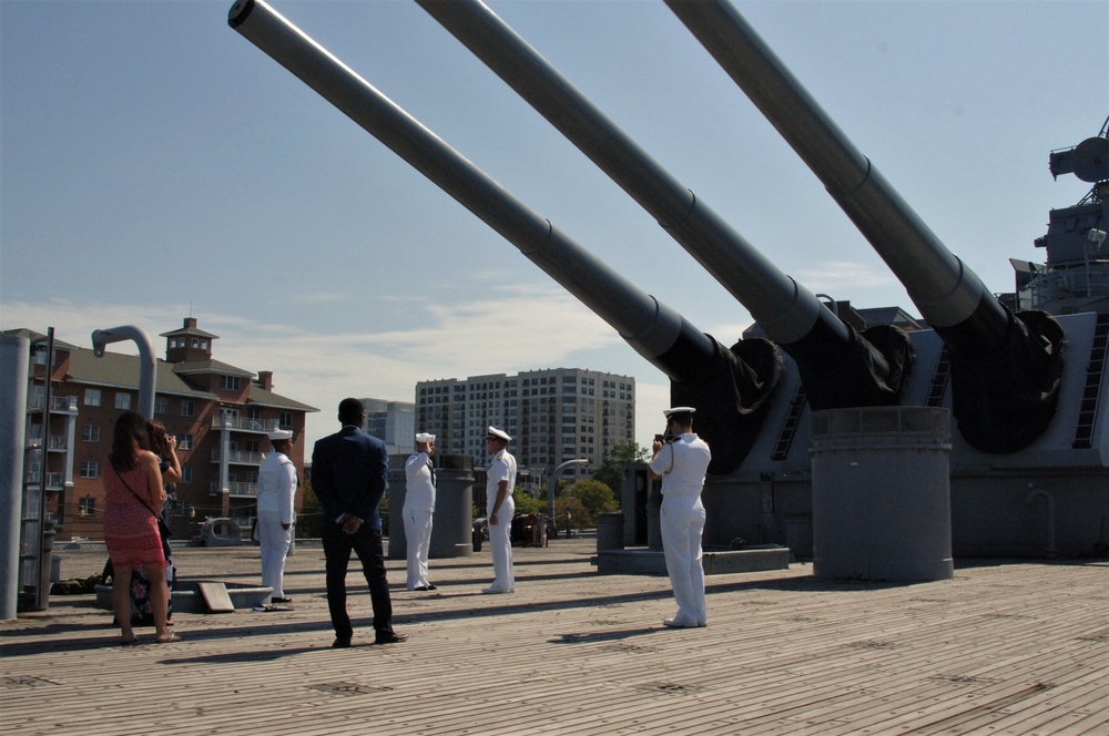 Naval Museum hosts a re-enlistment ceremony