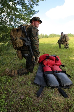 Marine Security Guards compete in Squad Competition [Image 19 of 21]