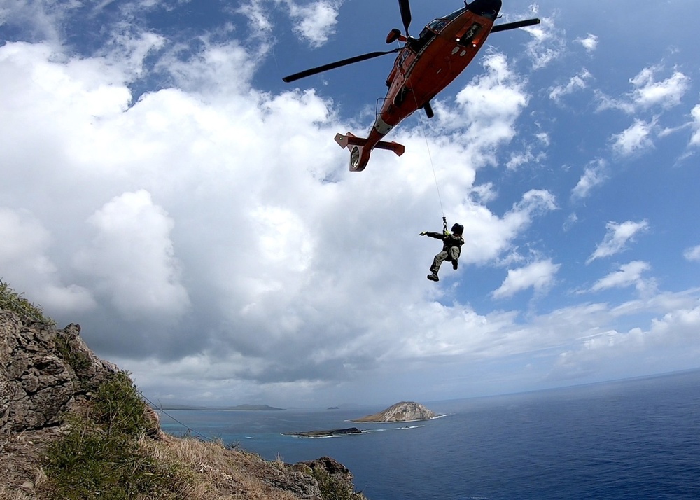 Coast Guard Air Station Barbers Point conducts vertical surface rescue training