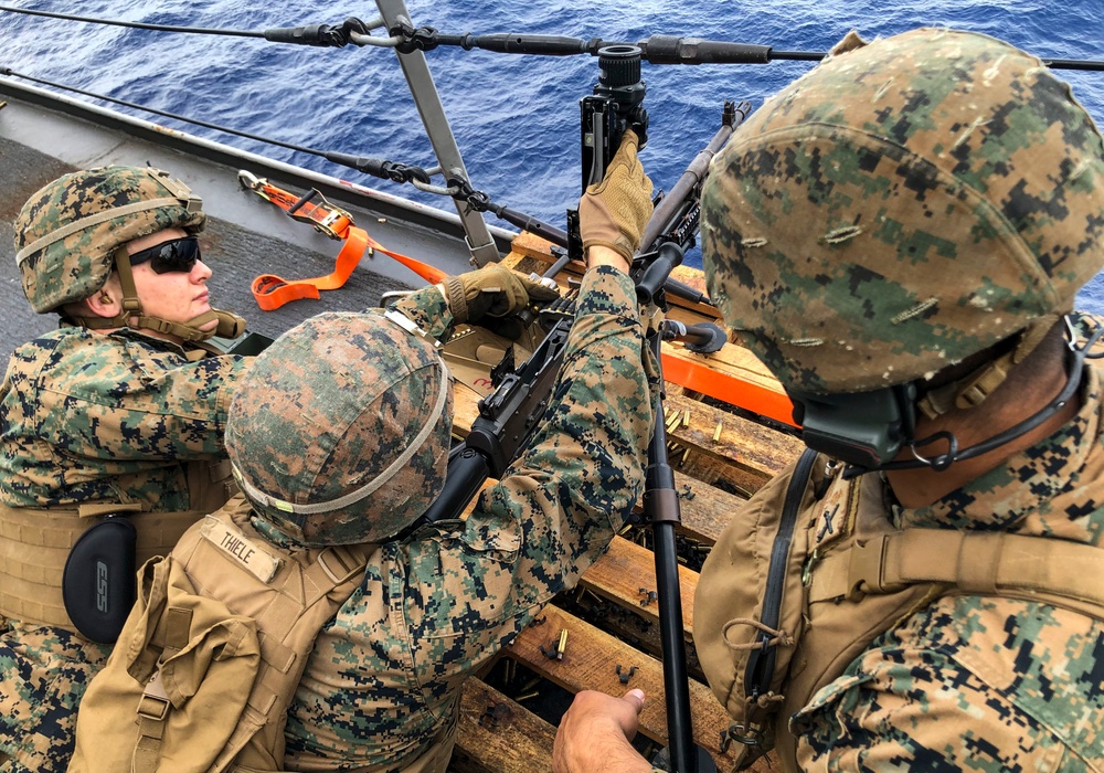 USS Green Bay (LPD 20) Gunshoot