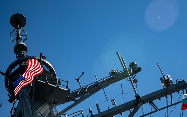 USS Porter (DDG 78) in Varna, Bulgaria