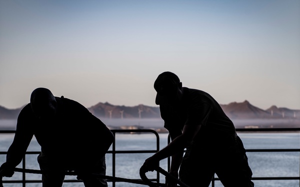 USNS Carson City Departs Mindelo