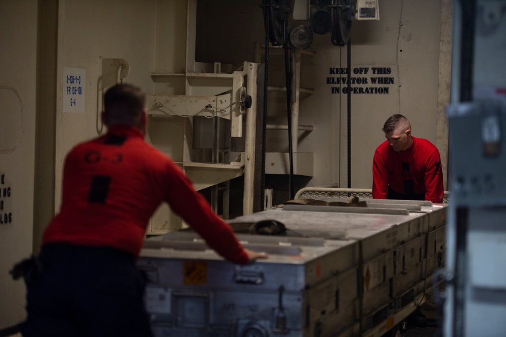 USS Dwight D. Eisenhower (CVN 69)