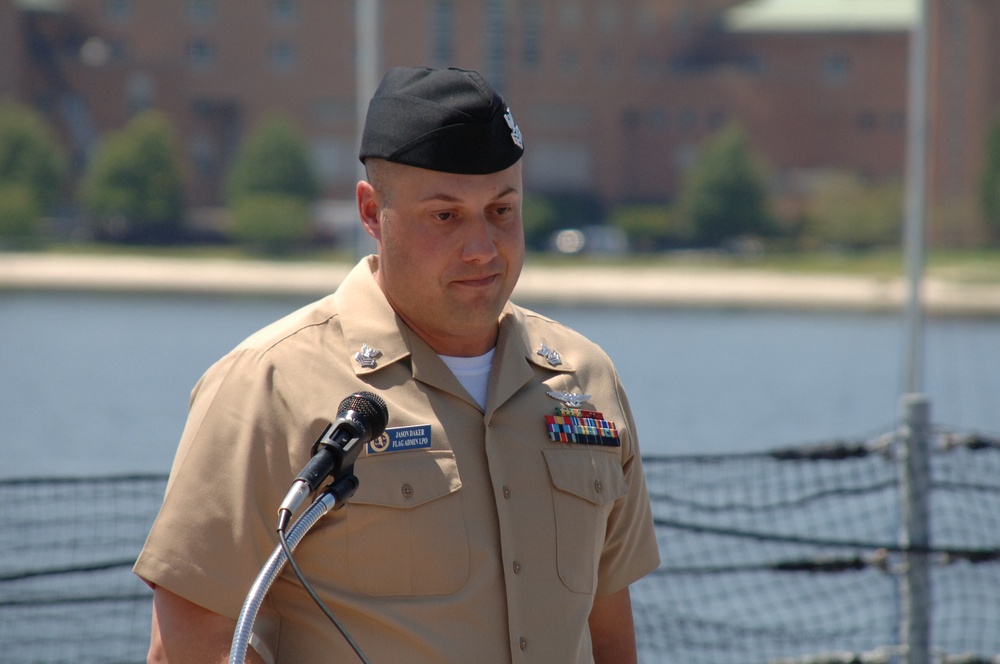 Naval Museum hosts a retirement ceremony