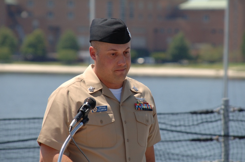 Naval Museum hosts a retirement ceremony