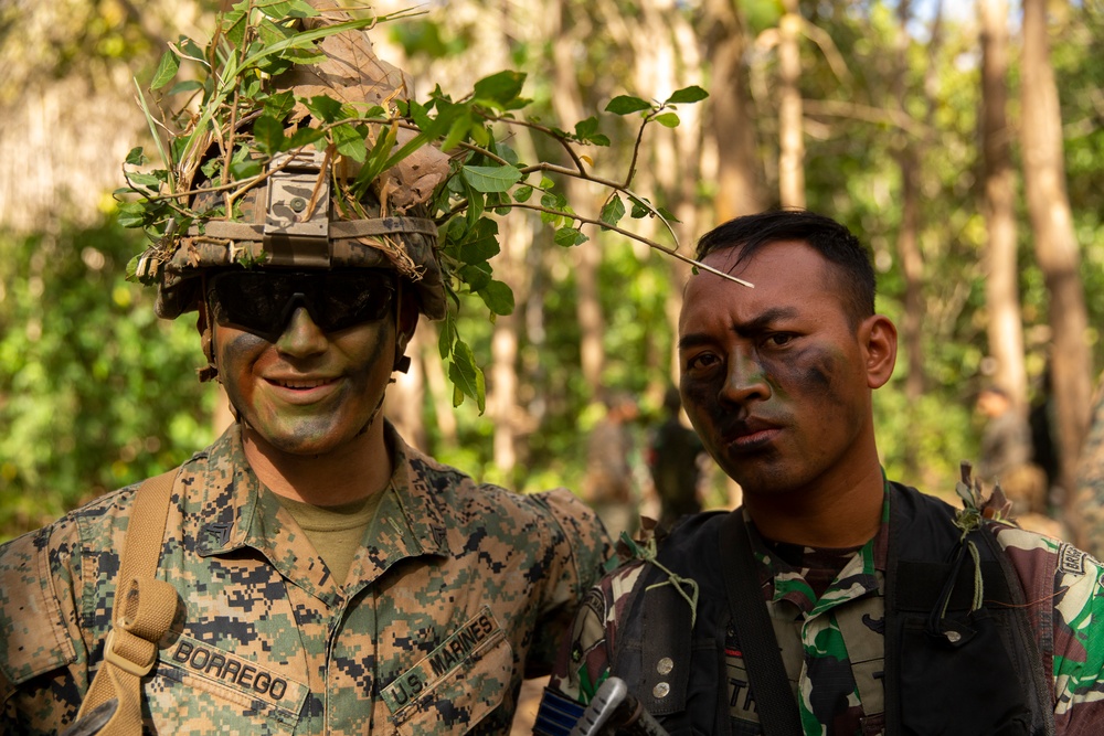 DVIDS - Images - U.S. Marines and sailors conduct a jungle patrol ...