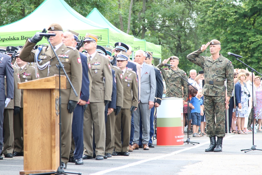 Area Support Group Poland Participates in the 12th Territorial Defense Brigade Basic Training Graduation