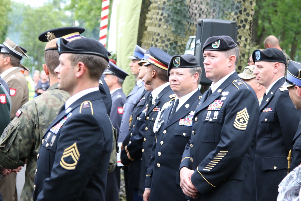 Area Support Group Poland Participates in the 12th Territorial Defense Brigade Basic Training Graduation