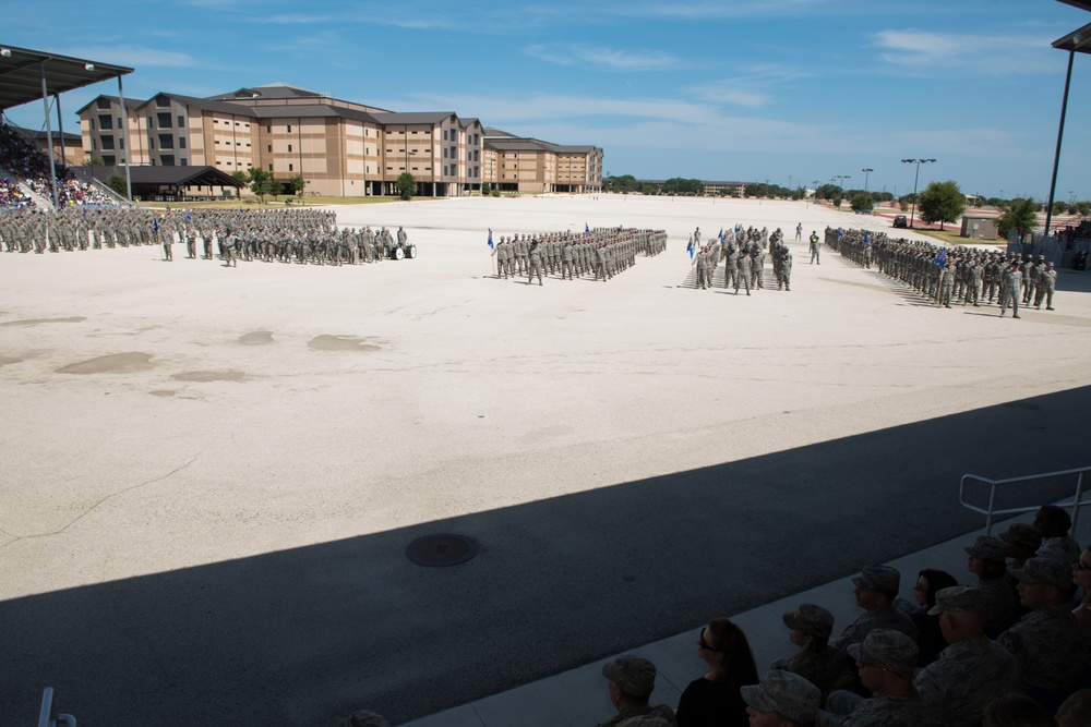 Lt. Gen. Webb visits JBSA-Lackland during immersion tour