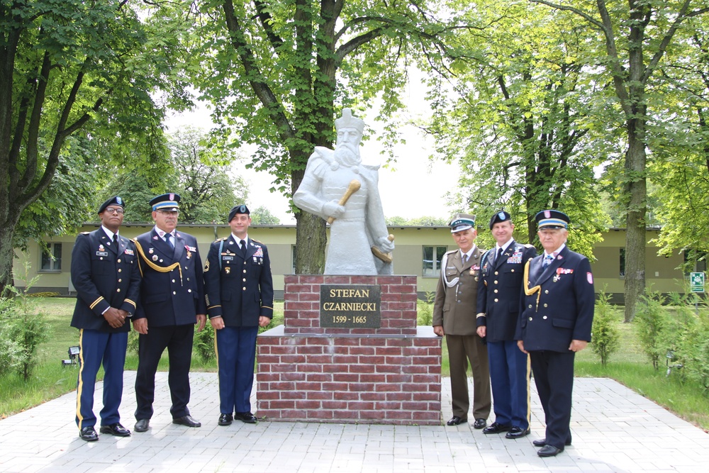 Area Support Group Poland Participates in the 12th Territorial Defense Brigade Basic Training Graduation