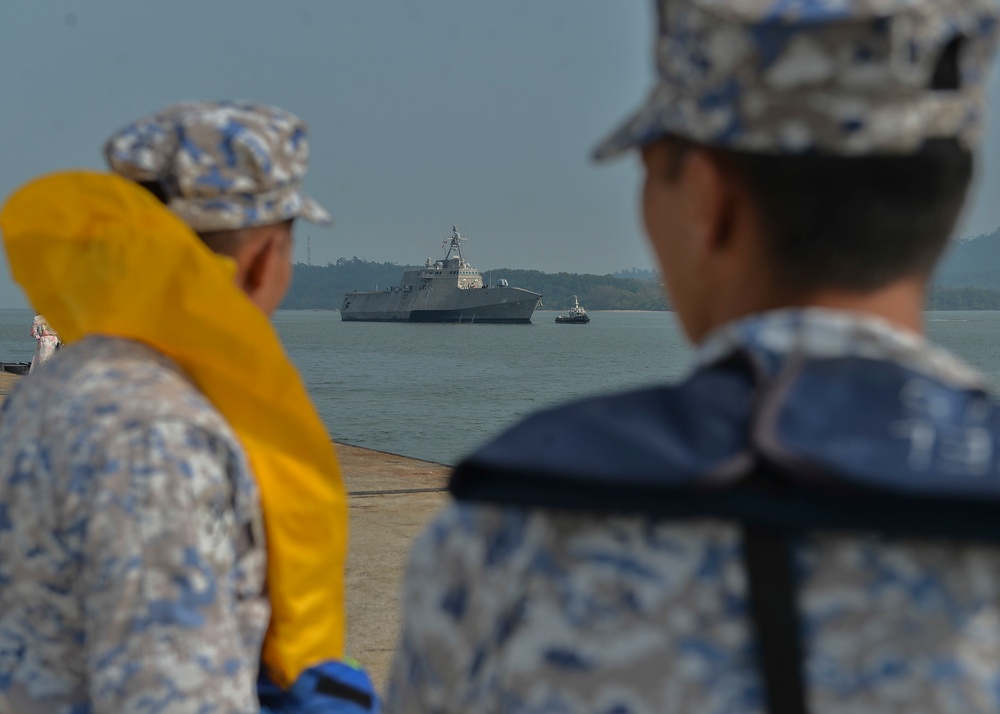 USS Montgomery Arrives in Lumut Malaysia for MTA Malaysia 2019