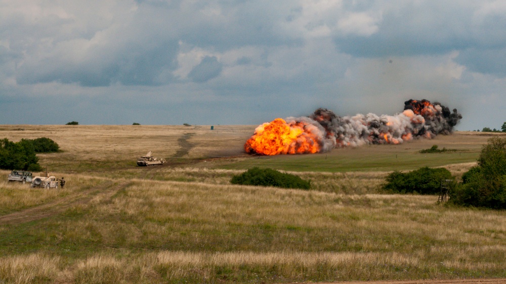 The 3rd Battalion, 66th Armor Regiment and 1st Engineer Battalion, 1st Armored Brigade Combat Team, 1st Infantry Division, conducted combined arms live-fire exercises