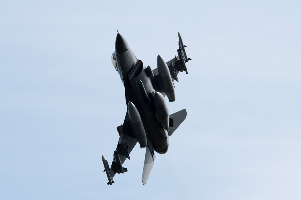 36th FS trains with 18th AGRS during RED FLAG-Alaska