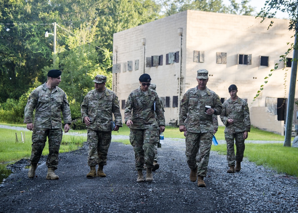 9th AF/CC visits 93d AGOW