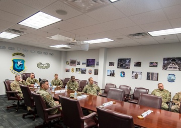9th AF/CC visits 93d AGOW