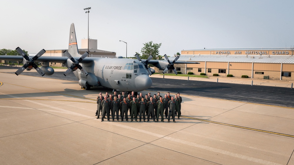 Aircraft loadmasters, 182nd Operations Support Squadron (June 2019)