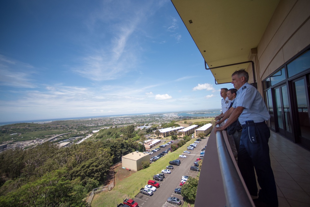 SD Arrives in Hawaii and visits INDOPACOM Headquarters