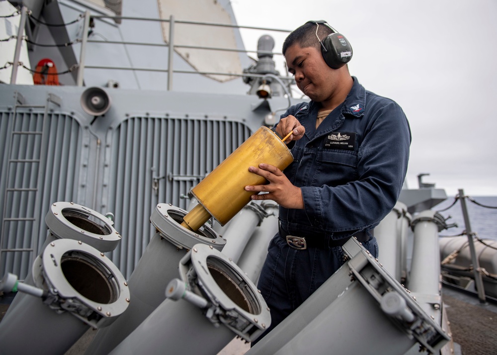 USS Michael Murphy Conducts Material Condition Inspecions