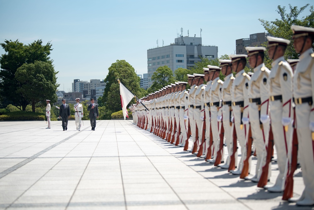 SD meets with Japanese Minister of Defense