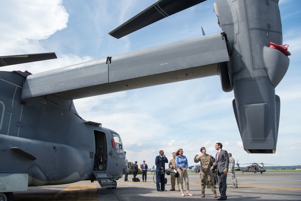 SD meets with 21st Special Operations Squadron