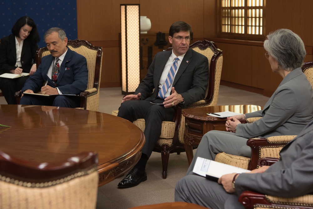SD meets with Korean Minister of Foreign Affairs