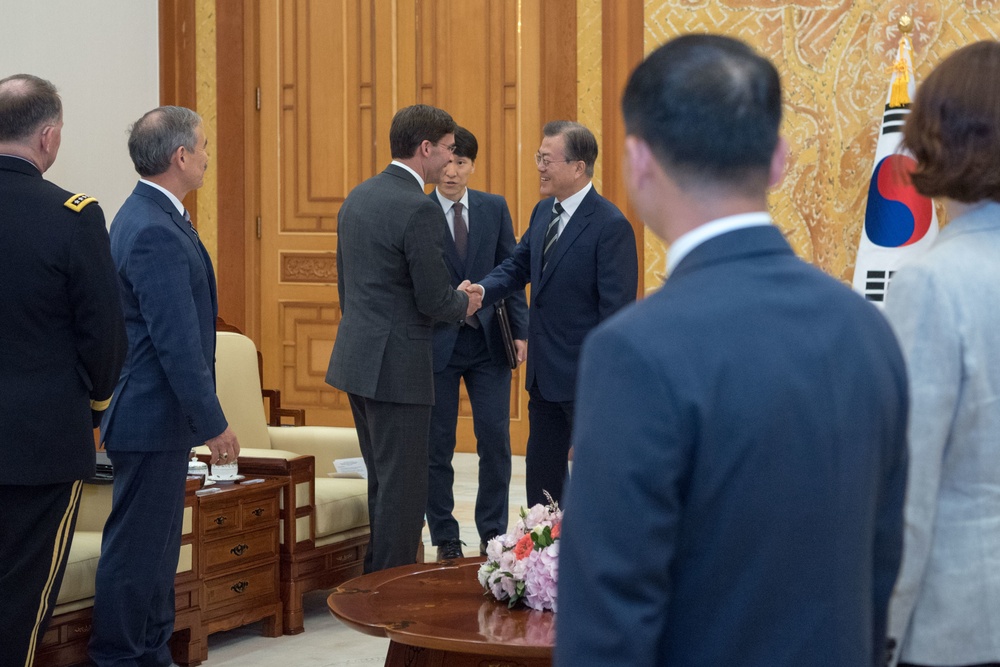 SD meets with Korean President Moon Jae-in