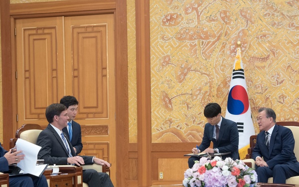 SD meets with Korean President Moon Jae-in
