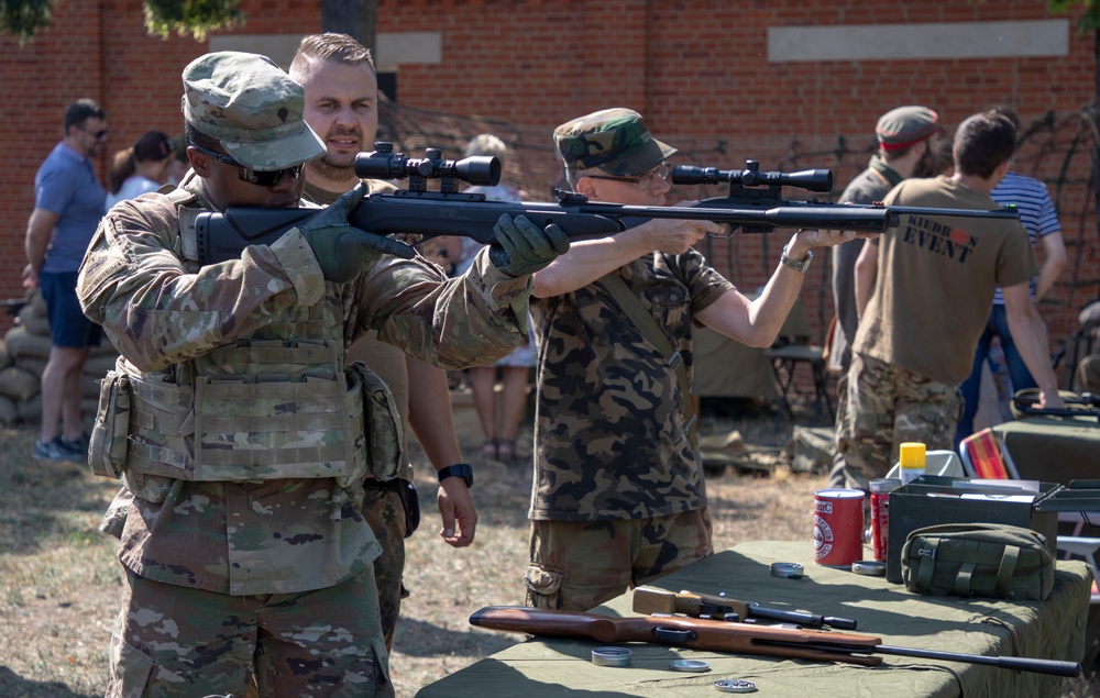 United States Soldiers participate in Polish Armed Forces Day