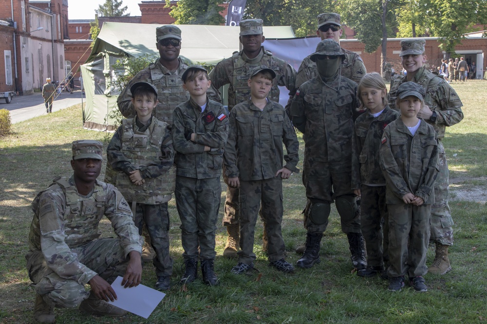 United States Soldiers participate in Polish Armed Forces Day