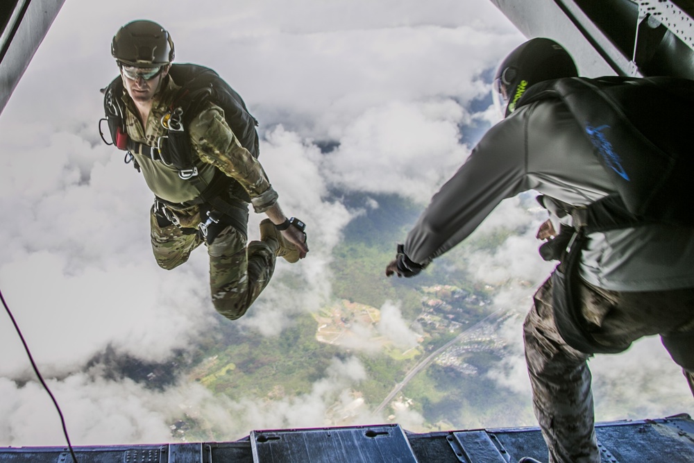 HMH 463 Para Ops