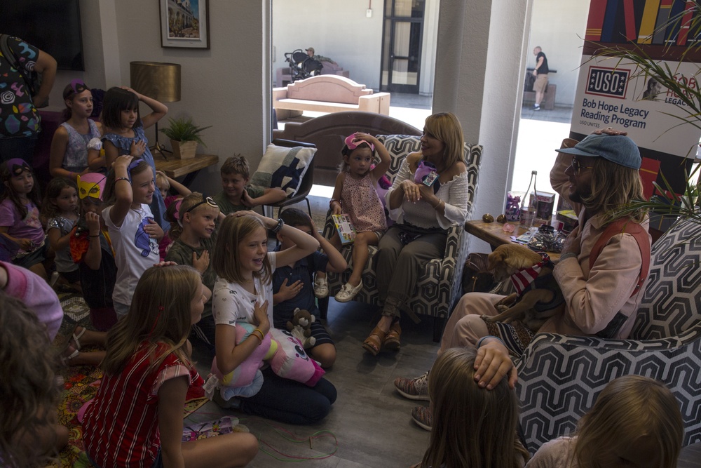 Camp Pendleton USO hosts story party with voice actors Tara Strong, Greg Cipes