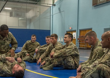 U.S. Army Reserve Best Warriors and Drill Sergeants of the Year watch instructors demonstrate Modern Army Combatives